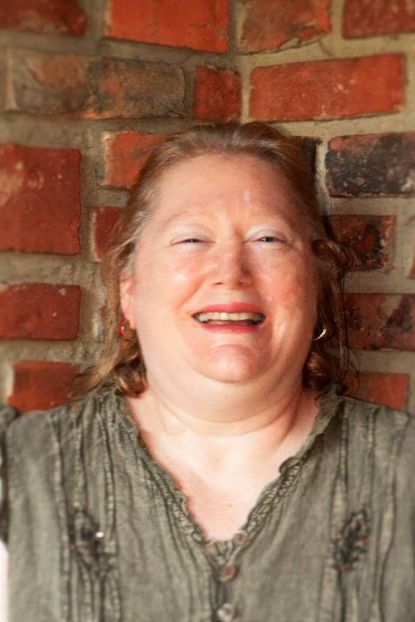Traci.jpg