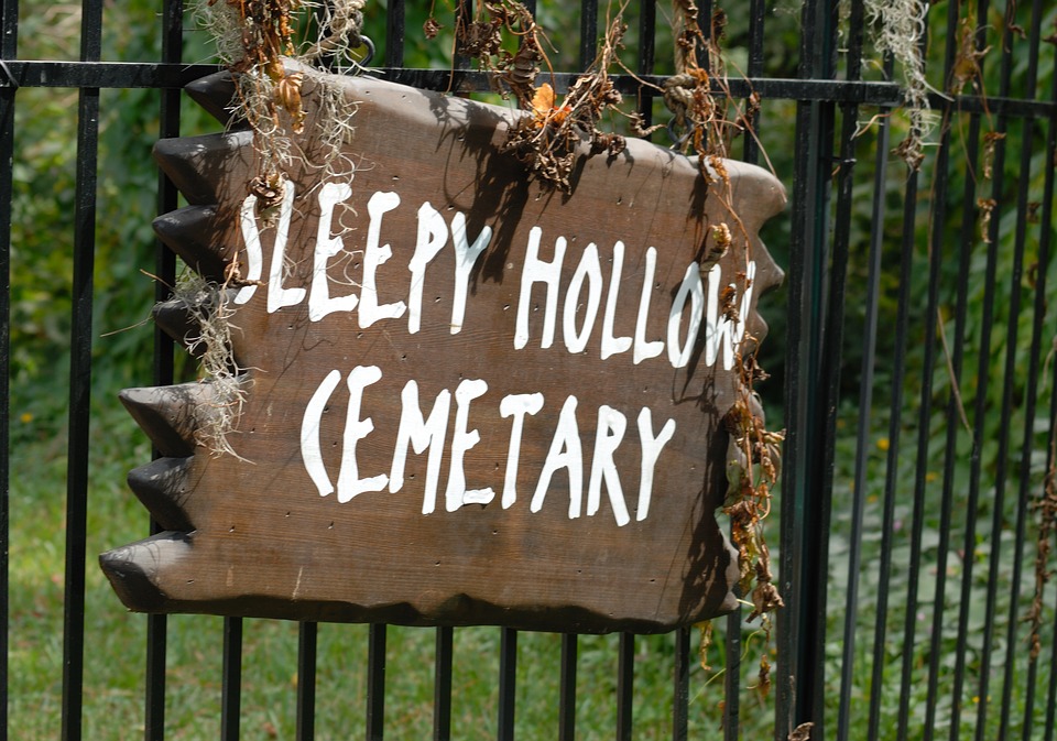 sleepy-hollow-sign-1745479_960_720