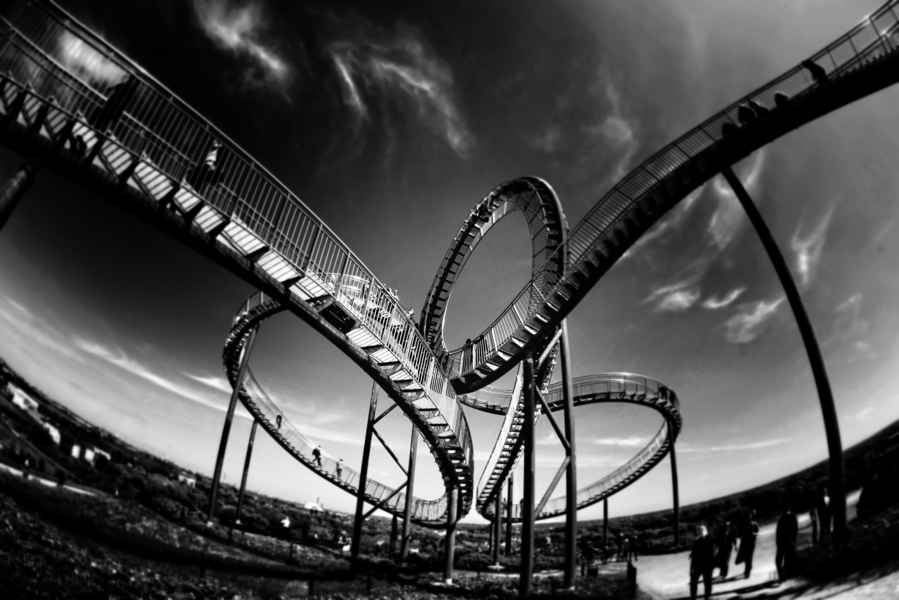 bipolar-rollercoater-unsplash