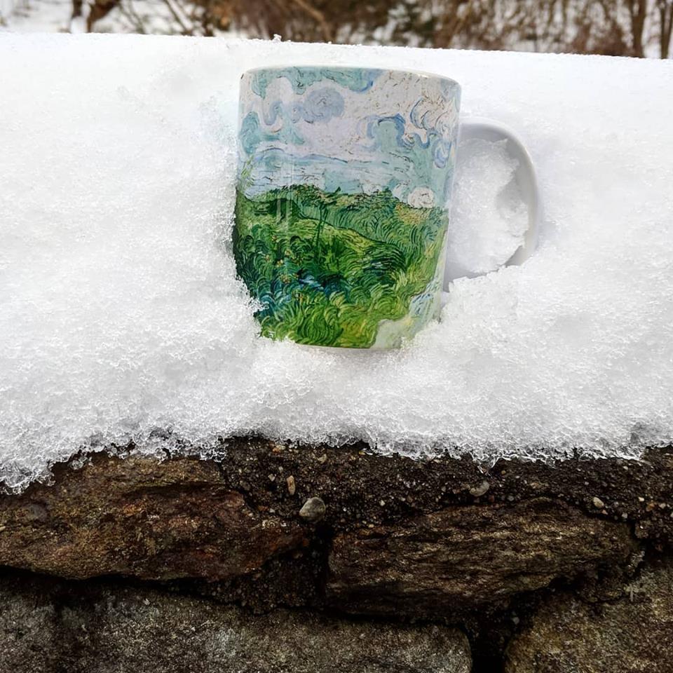 coffee-in-the-snow